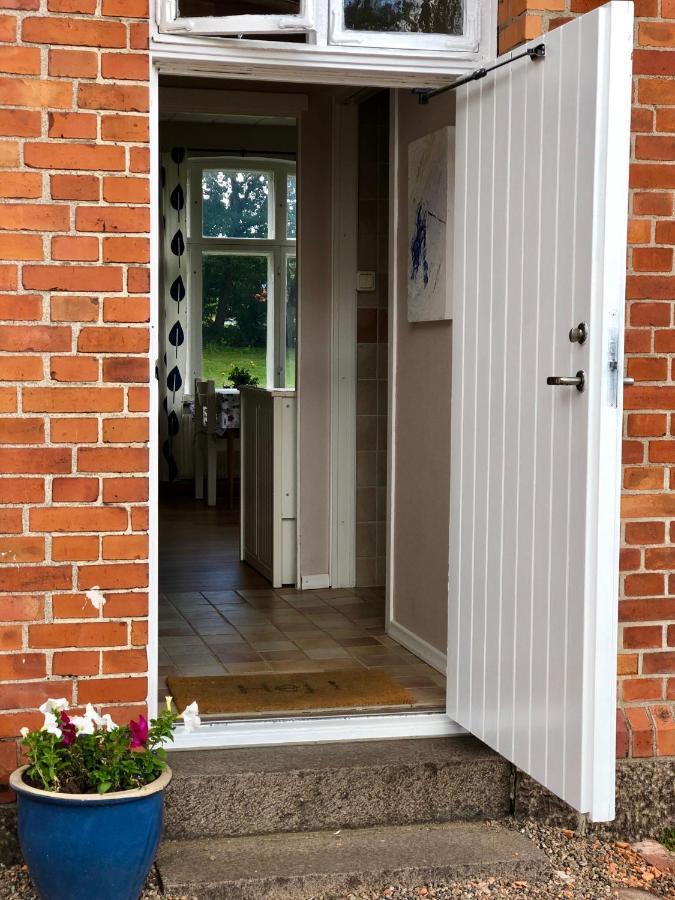 Pensionat Soederasen Ljungbyhed Exterior foto